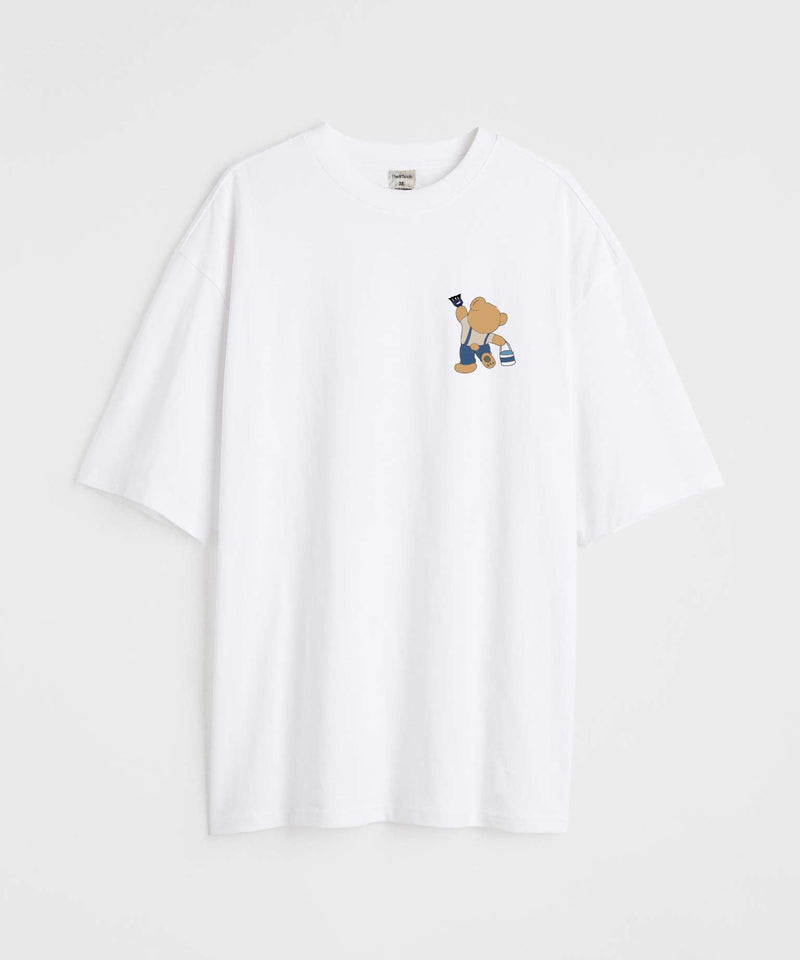 Artistic bear hugs - Oversized T-shirt