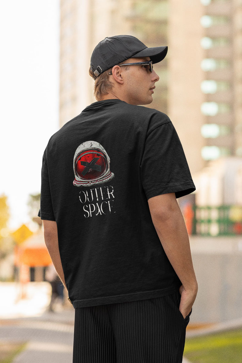 OUTER SPACE - Oversized T-shirt