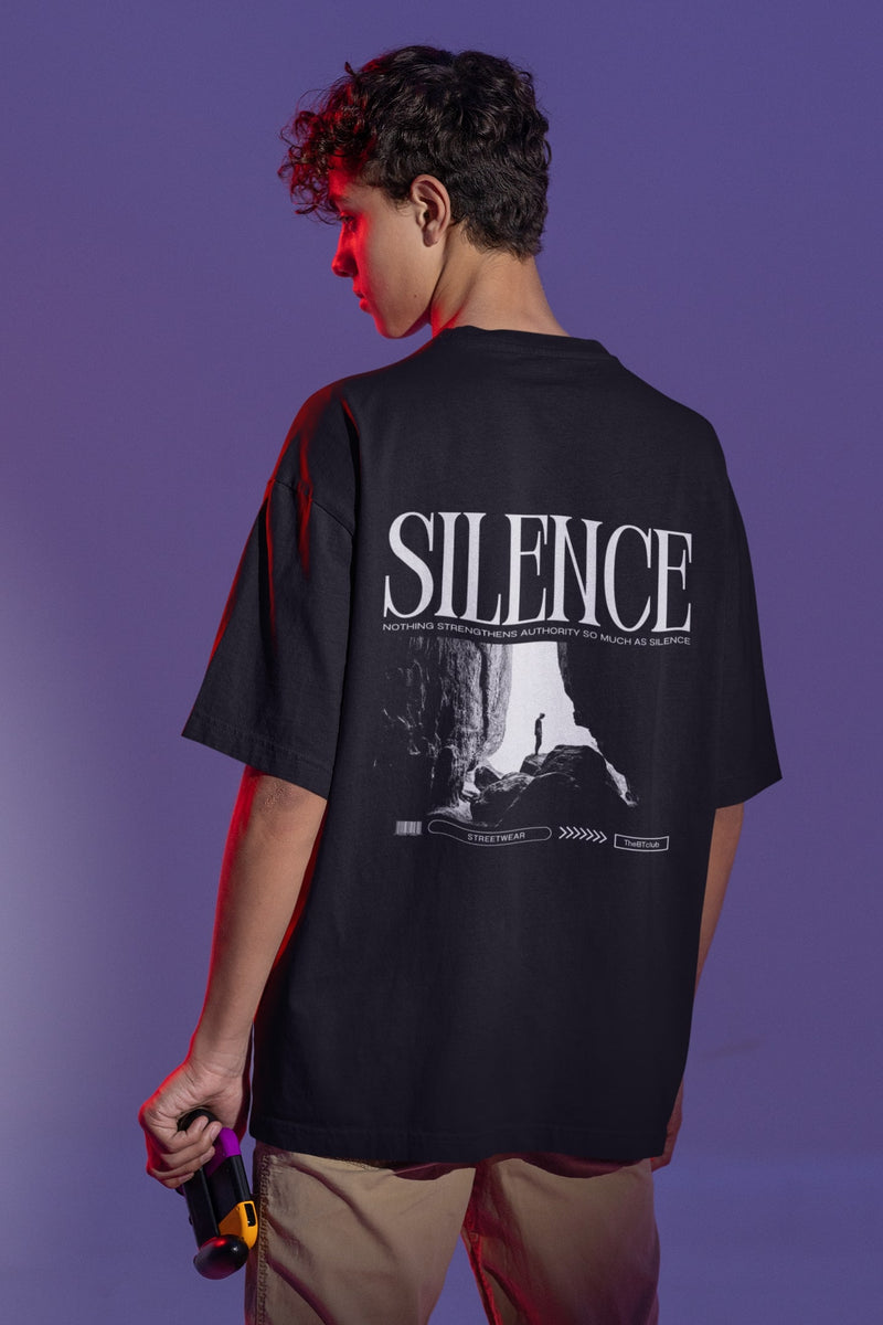 SILENCE  - Oversized T-shirt