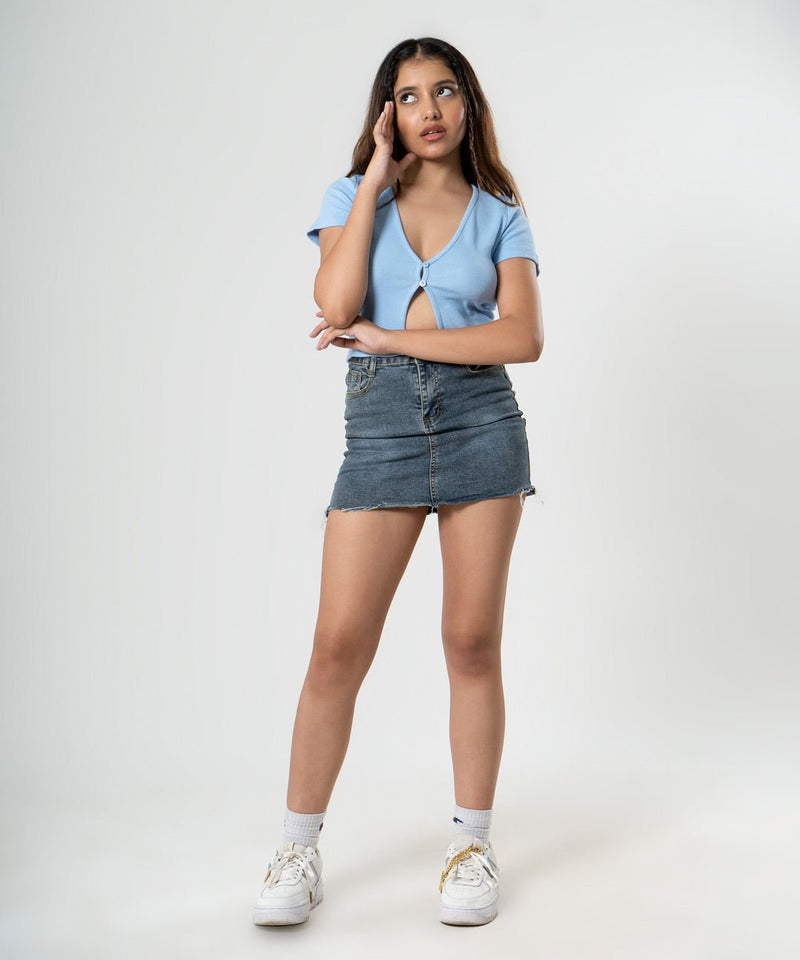 Ribbed Button Top V-Neck - Light blue