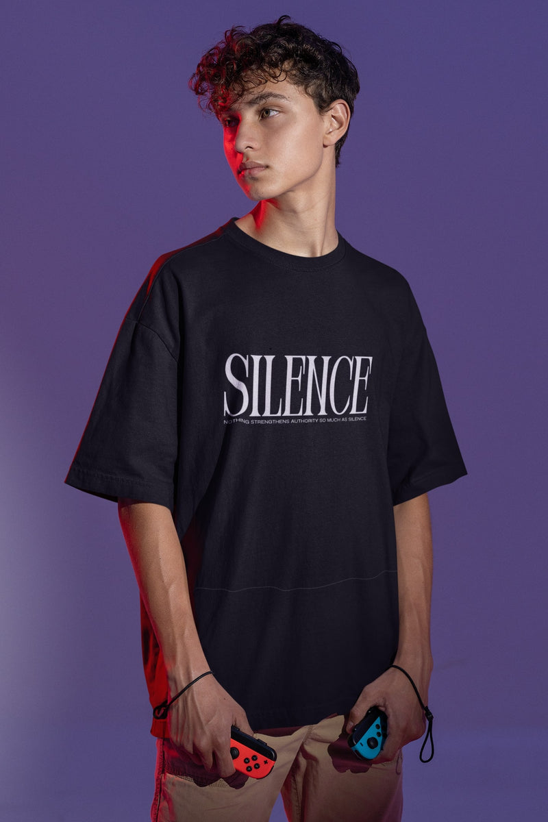 SILENCE  - Oversized T-shirt
