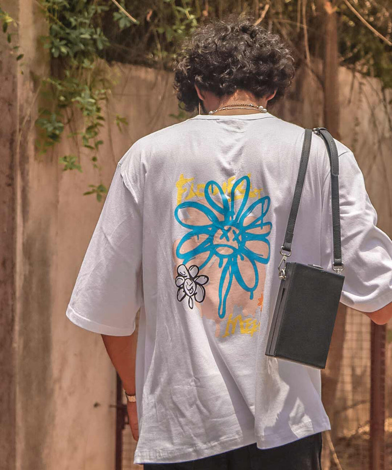Flowers - Oversized T-shirt - TheBTclub