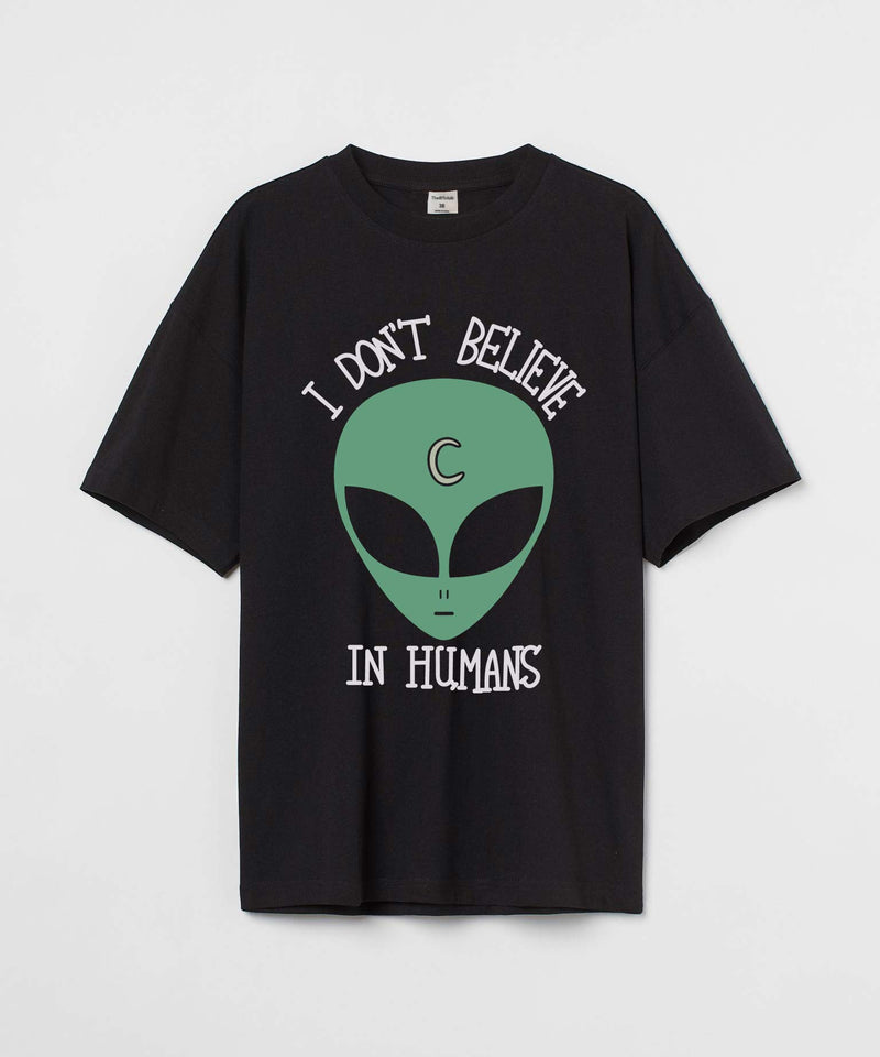 I don't believe in humans - Oversized T-shirt - TheBTclub
