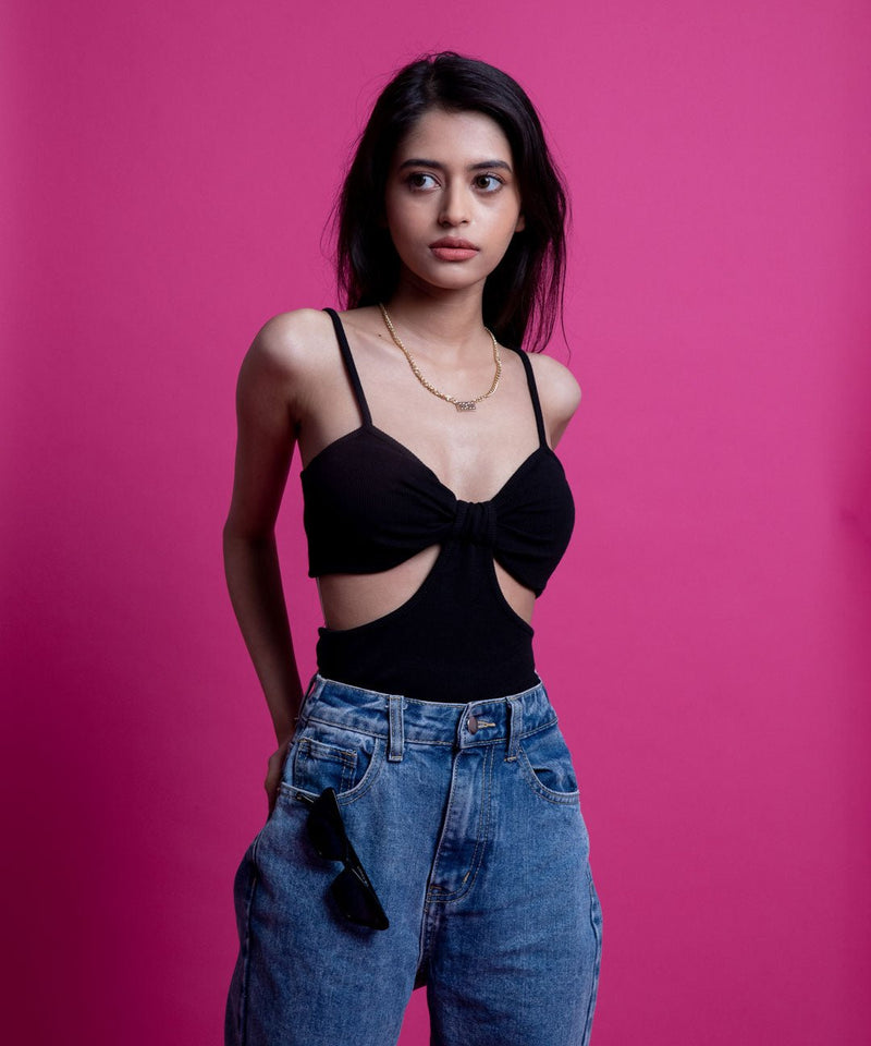 Ribbed Crinkled Cut Out