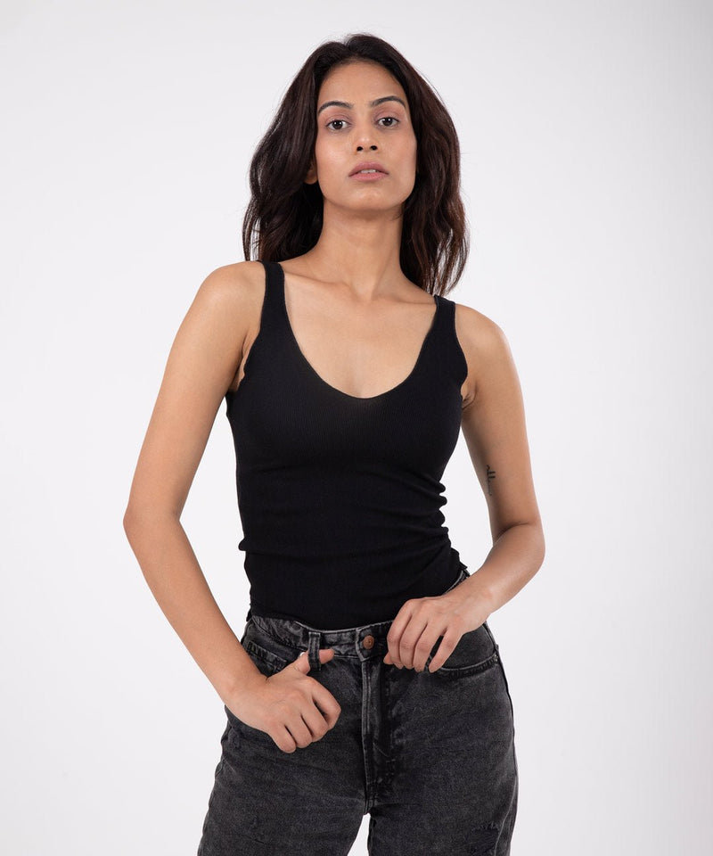 Ribbed V-Neck Sleeveless Top - TheBTclub