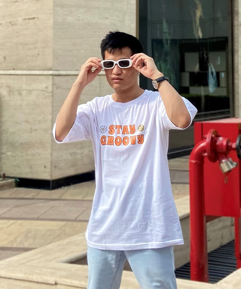 Stay Groovy - Oversized T-shirt
